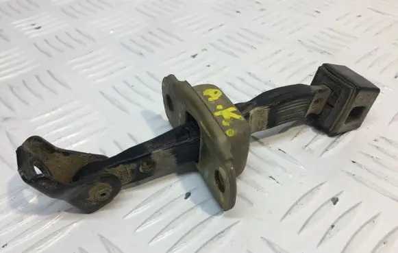 Mitsubishi L200 Rear door check strap stopper