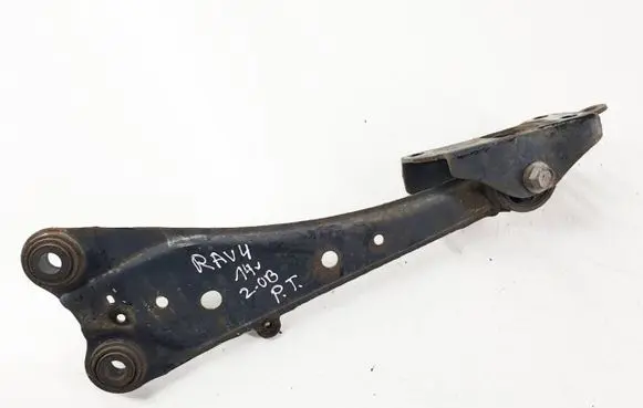 Toyota RAV 4 (XA40) Rear suspension control arm 