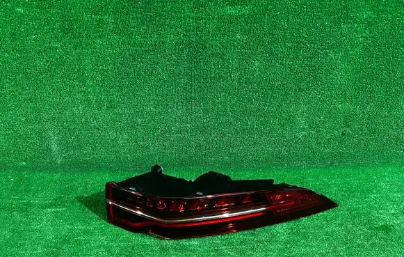 Jaguar I-Pace Rear/tail lights J9D3-13404