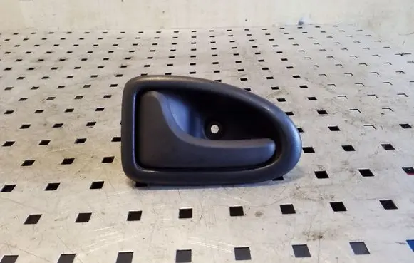 Loading door interior handle