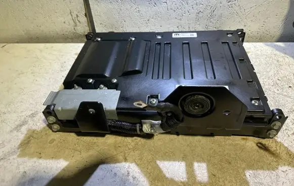 Ram 1500 Hybrid / electric car battery P04610376AP 376AP TE6SG318020354