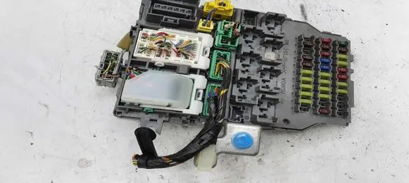 Honda Accord Fuse module NOCODE