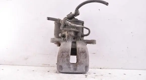 Volkswagen PASSAT B6 Rear brake caliper