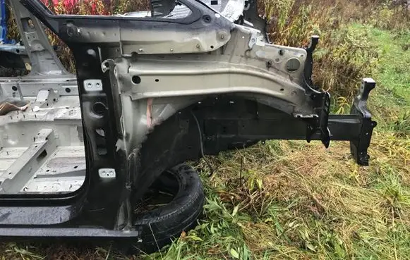 Citroen C4 Grand Picasso Front quarter panel 