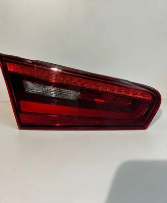 Audi A3 S3 8V Tailgate rear/tail lights 8V3945093B