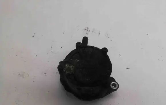 Mercedes-Benz C W204 Vacuum pump A6512300165