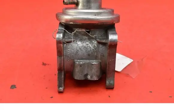 Skoda Octavia Mk2 (1Z) EGR valve 038131501AN