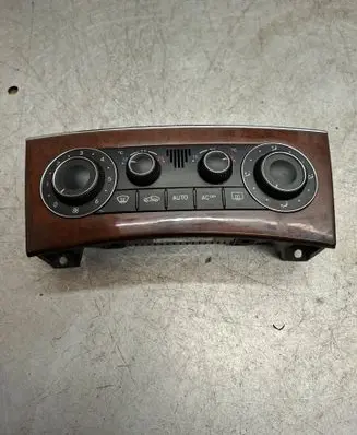 Mercedes-Benz C W203 Climate control unit A2038303085 9140010525