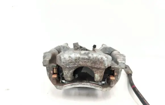 Toyota RAV 4 (XA50) Rear brake caliper 