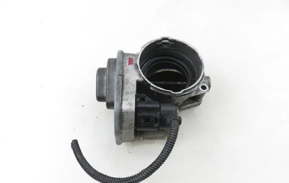 Volkswagen Golf IV Throttle body valve 038128063G