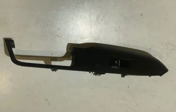 Ford Mustang VI Electric window control switch FR3B14528A