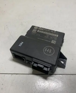 Audi A4 S4 B8 8K Gateway control module 8T0907468AA 403217 8T0907468L