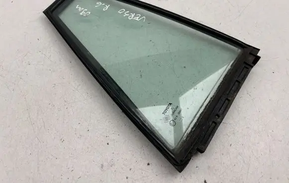 Toyota Verso Rear vent window glass 43R00097