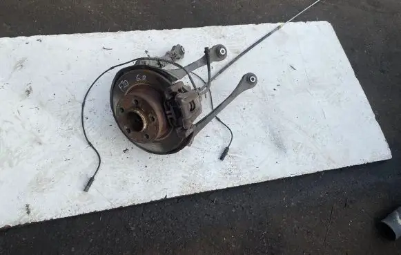 BMW 1 F20 F21 Rear wheel hub spindle/knuckle 