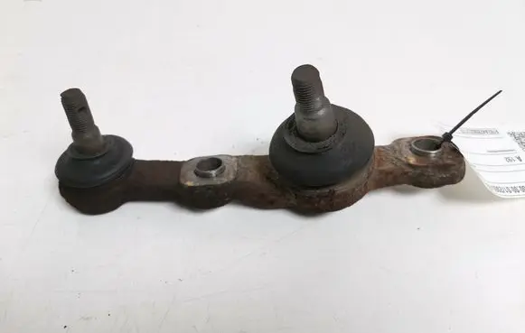 Lexus IS 220D-250-350 Front lower control arm/wishbone 43330-39625