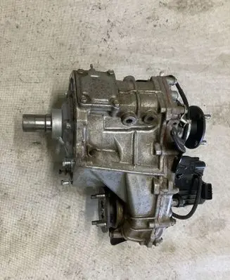 Gearbox transfer box case