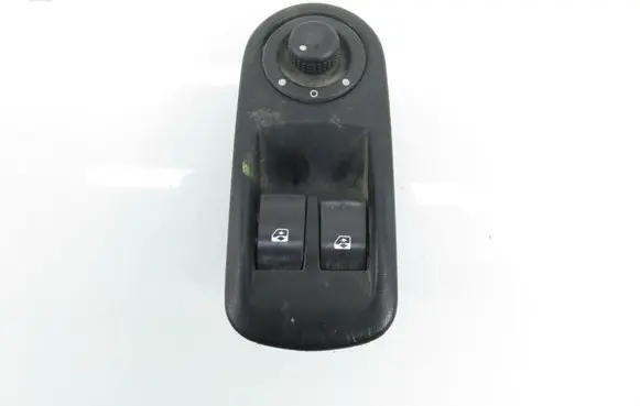 Renault Master II Electric window control switch 8200206602