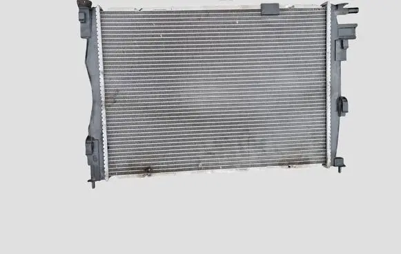 Nissan Qashqai+2 Coolant radiator 7700039