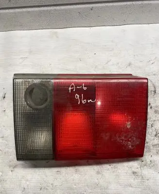 Audi A6 S6 C4 4A Rear/tail lights 4A0945094