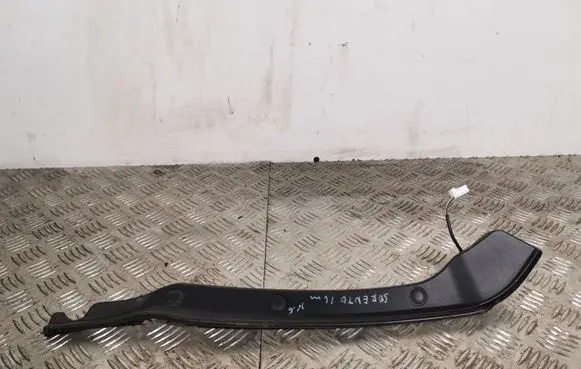 KIA Sorento Tailgate trim 83130C5100