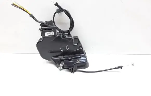 Volvo V50 Rear door lock 30753667