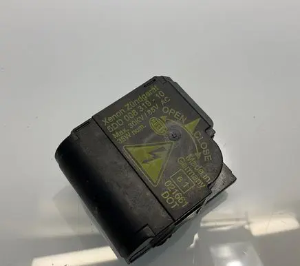 Mercedes-Benz E W211 Headlight ballast module Xenon 5DD00831910