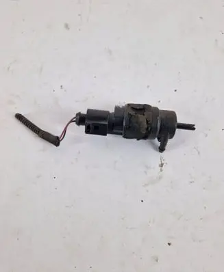 Audi A6 S6 C7 4G Windscreen/windshield washer pump 8K5955647