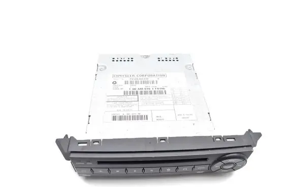 Chrysler Voyager Radio/CD/DVD/GPS head unit P05064063AE