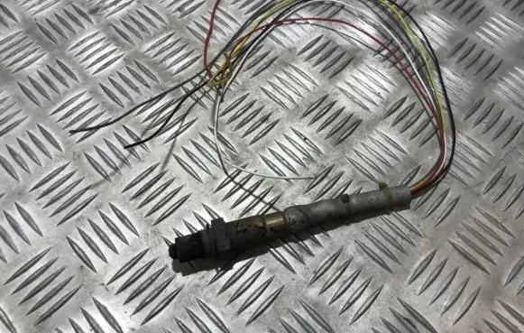 Volkswagen Golf V Lambda probe sensor 0258017012 0258017013