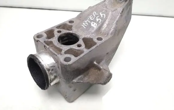 Mercedes-Benz Vito Viano W639 Engine mounting bracket A6462230004