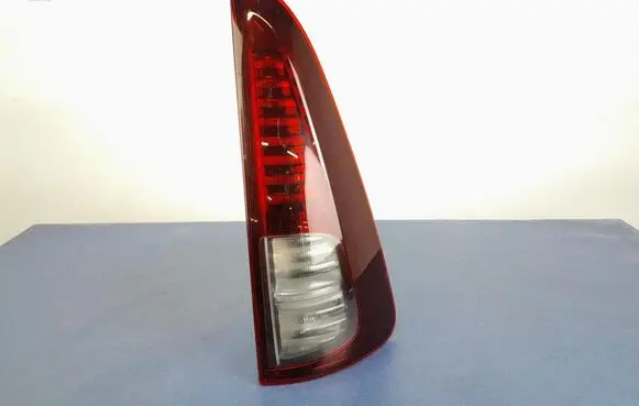Renault Espace - Grand espace IV Rear/tail lights 8200394724
