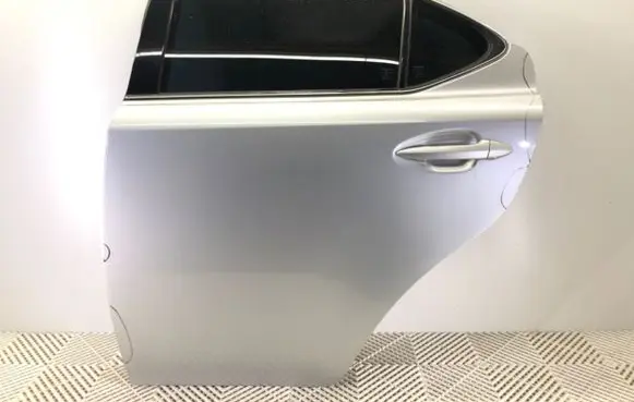 Lexus IS 220D-250-350 Rear door