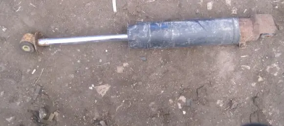 Volkswagen Amarok Rear shock absorber with coil spring 