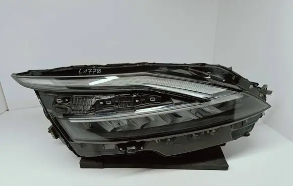 Nissan Qashqai J12 Headlight/headlamp 1008D02J L1778 1008D02H
