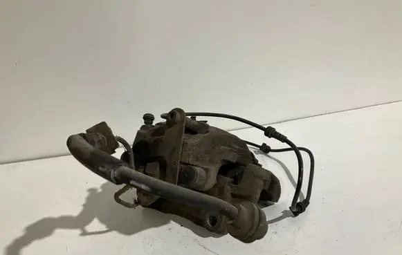 Mercedes-Benz E W211 Front brake caliper A2115407305