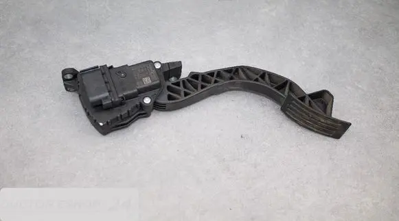 Volvo V50 Accelerator throttle pedal 4M519F836BH 6PV00864103