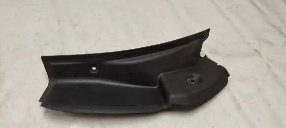 Mercedes-Benz GLE (W166 - C292) Rear/tail light trim molding A1666910000