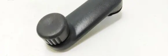 Renault Megane I Rear door window winding handle 7700811387
