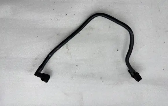 Volvo XC60 Engine coolant pipe/hose 31657786
