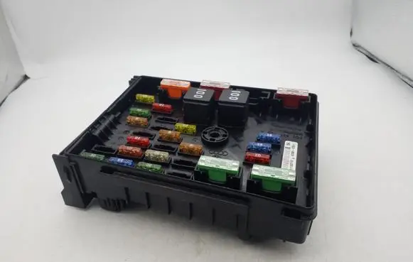 Volkswagen Tiguan Power management control unit 3C0937125A