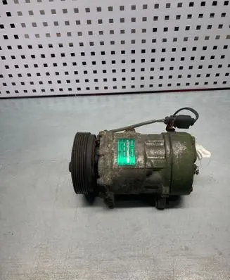 Volkswagen Caddy Air conditioning (A/C) compressor (pump) SD7V16 4194510844 7H0820803F
