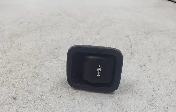 BMW 3 E90 E91 Cigarette lighter 