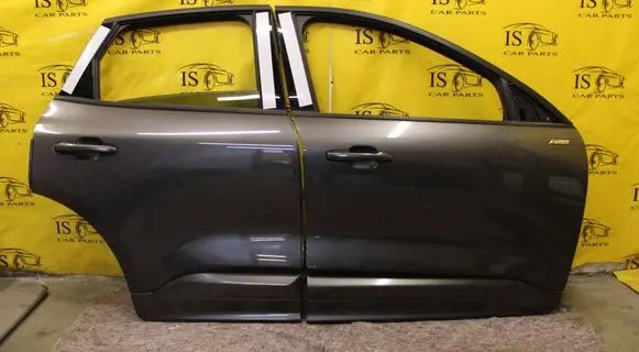 Ford Kuga III Front door 