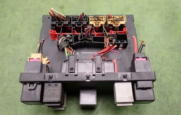 Volkswagen PASSAT B6 Comfort/convenience module 3C0937049AE