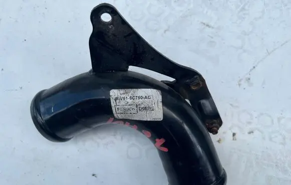 Ford C-MAX II Intercooler hose/pipe AV616C750AC