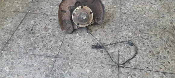 Alfa Romeo 147 Stub axle 