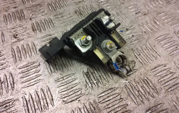 Nissan Micra K14 Battery relay fuse 240115FP68
