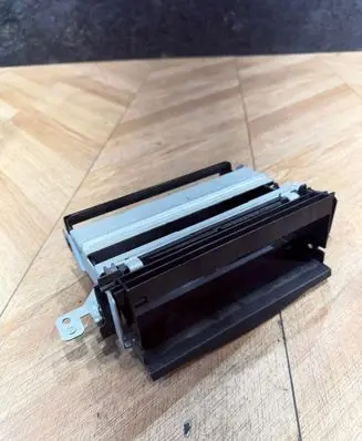 Mercedes-Benz R W251 CD/DVD changer A2516800331 18112091