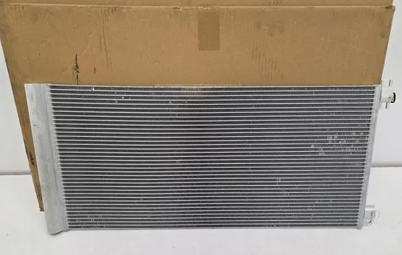 Opel Vivaro A/C cooling radiator (condenser) 921008178R