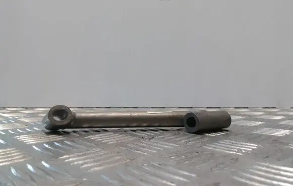 Volkswagen PASSAT B8 Other engine bay part 04L129723A